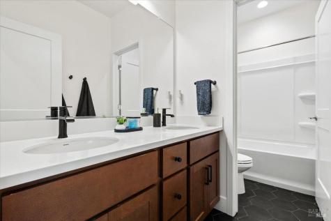 1469 Oak Circle Rohnert Park CA 94928