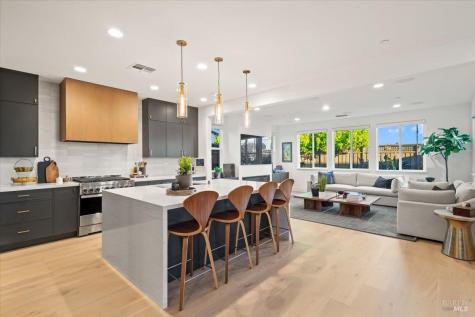 1469 Oak Circle Rohnert Park CA 94928