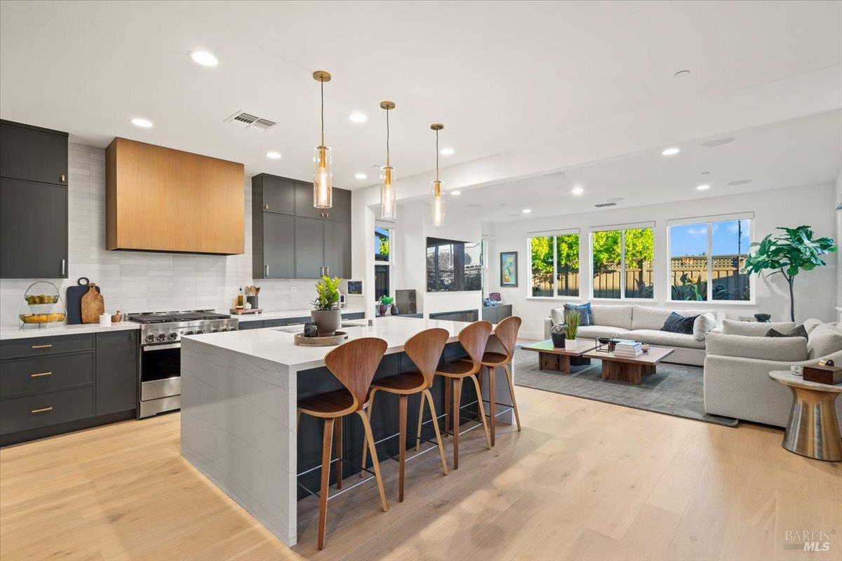 1469 Oak Circle Rohnert Park CA 94928
