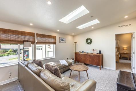 1790 N Highway 1 Bodega Bay CA 94923