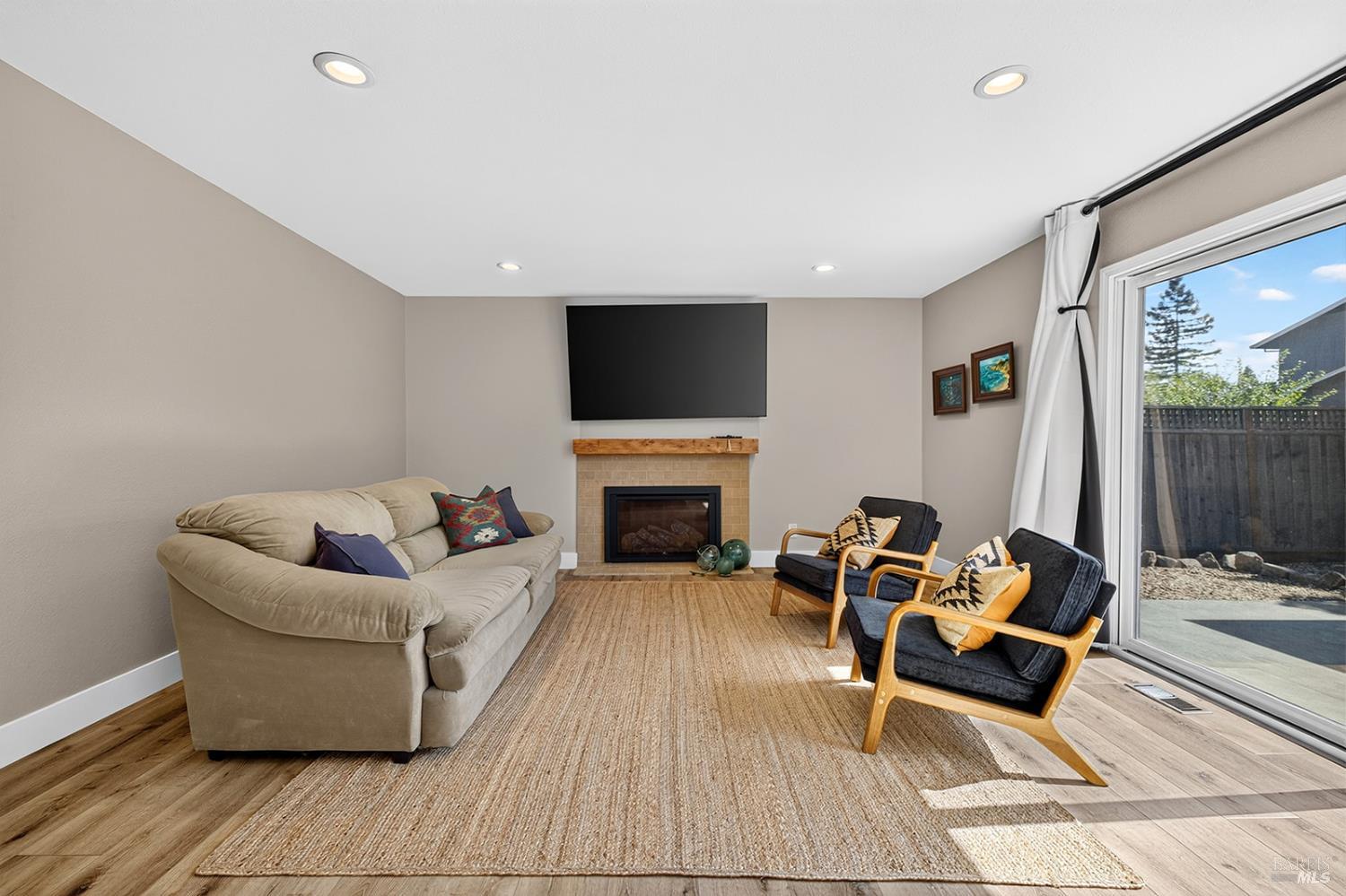 5469 Country Club Drive Rohnert Park CA 94928