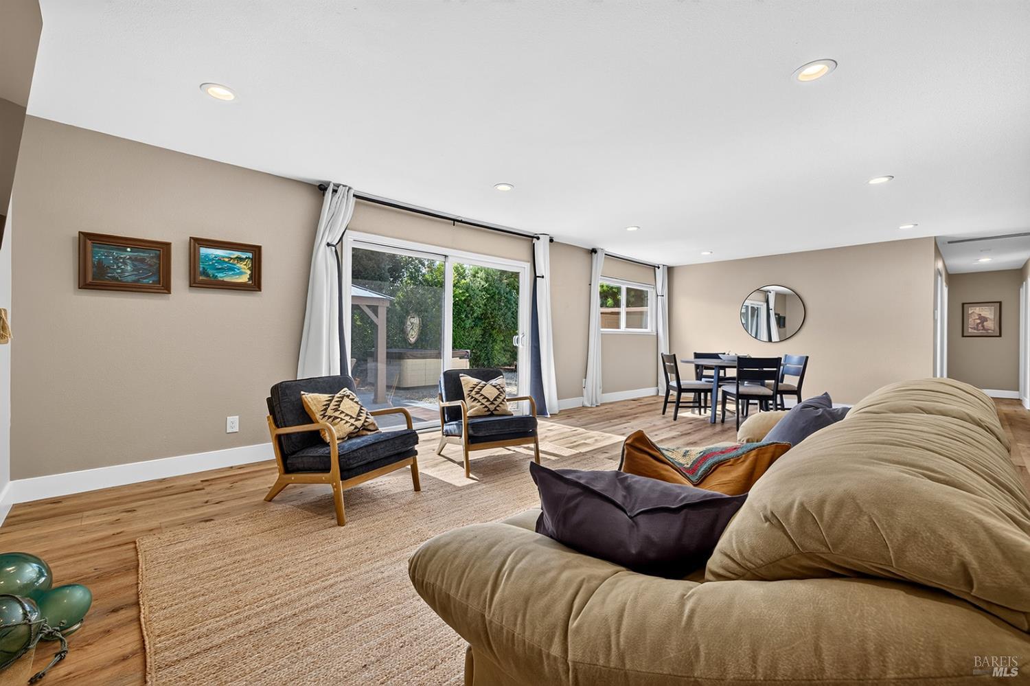 5469 Country Club Drive Rohnert Park CA 94928
