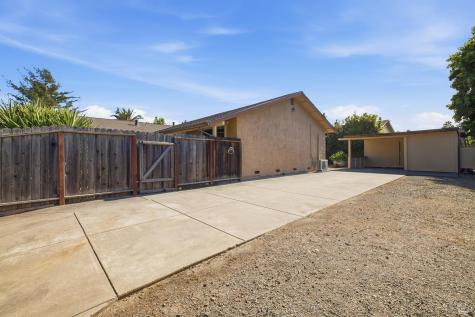 5469 Country Club Drive Rohnert Park CA 94928