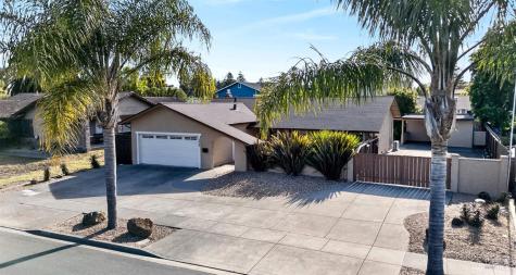 5469 Country Club Drive Rohnert Park CA 94928