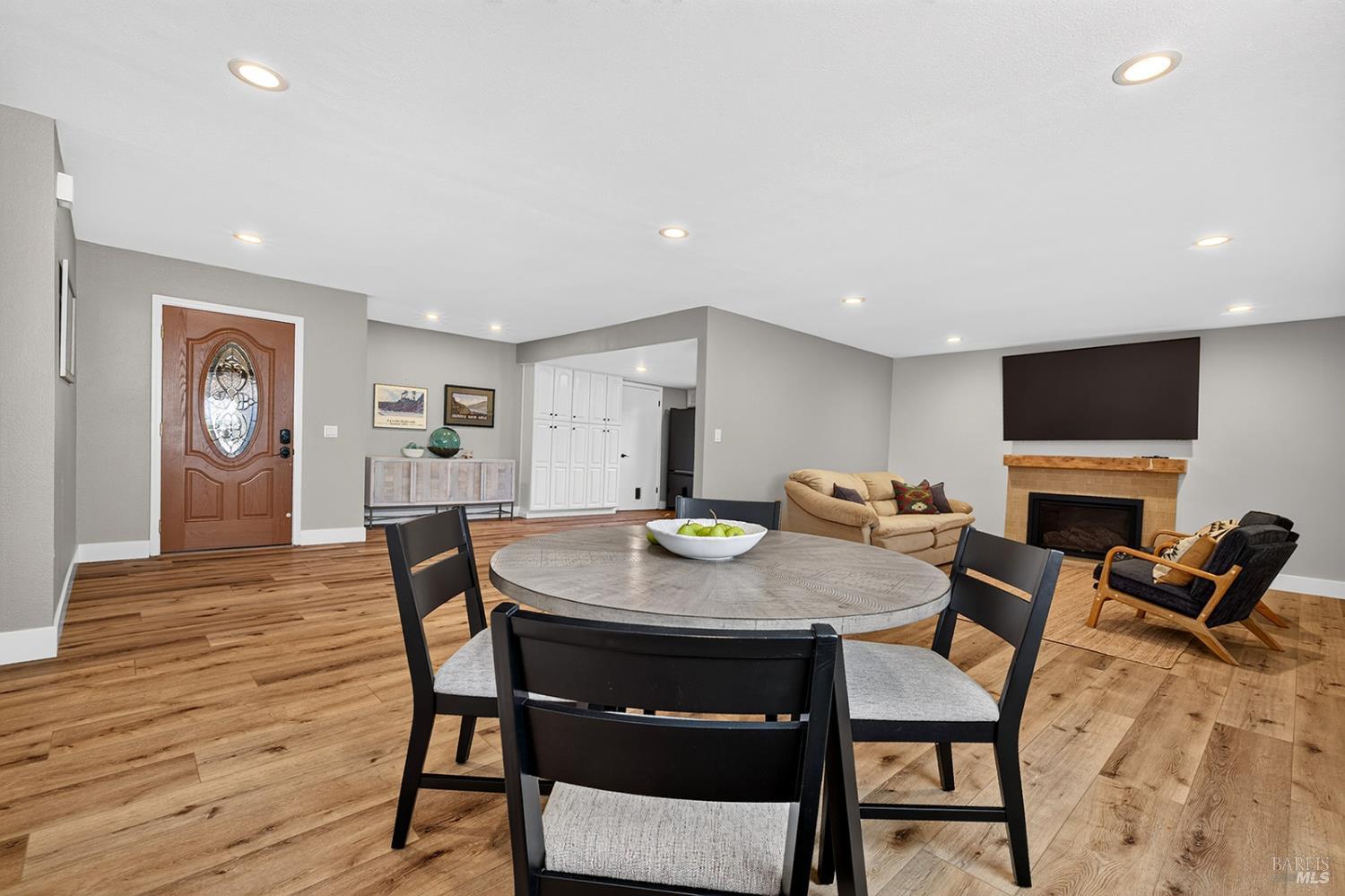5469 Country Club Drive Rohnert Park CA 94928