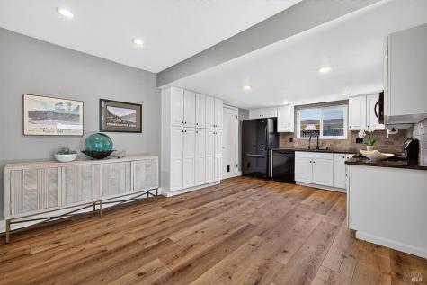 5469 Country Club Drive Rohnert Park CA 94928