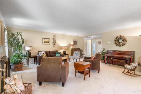 113 Valley Oaks Drive Santa Rosa CA 95409