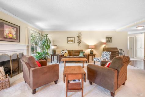 113 Valley Oaks Drive Santa Rosa CA 95409