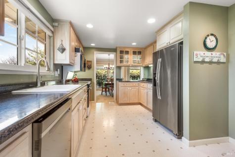 113 Valley Oaks Drive Santa Rosa CA 95409
