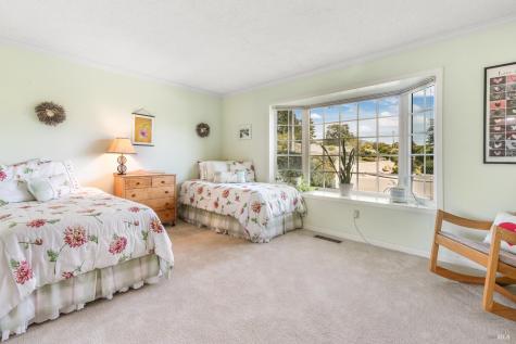 113 Valley Oaks Drive Santa Rosa CA 95409