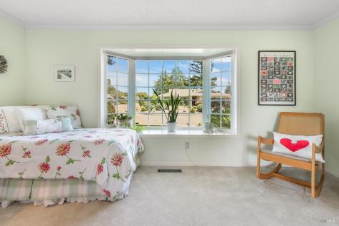 113 Valley Oaks Drive Santa Rosa CA 95409
