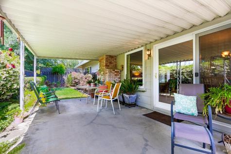 113 Valley Oaks Drive Santa Rosa CA 95409