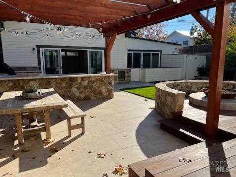 1016-1018 Spring Street Santa Rosa CA 95404