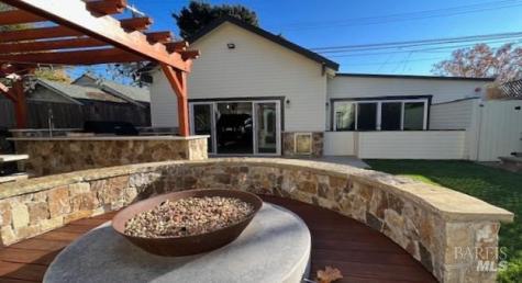 1016-1018 Spring Street Santa Rosa CA 95404