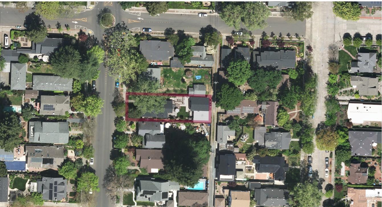 1016-1018 Spring Street Santa Rosa CA 95404