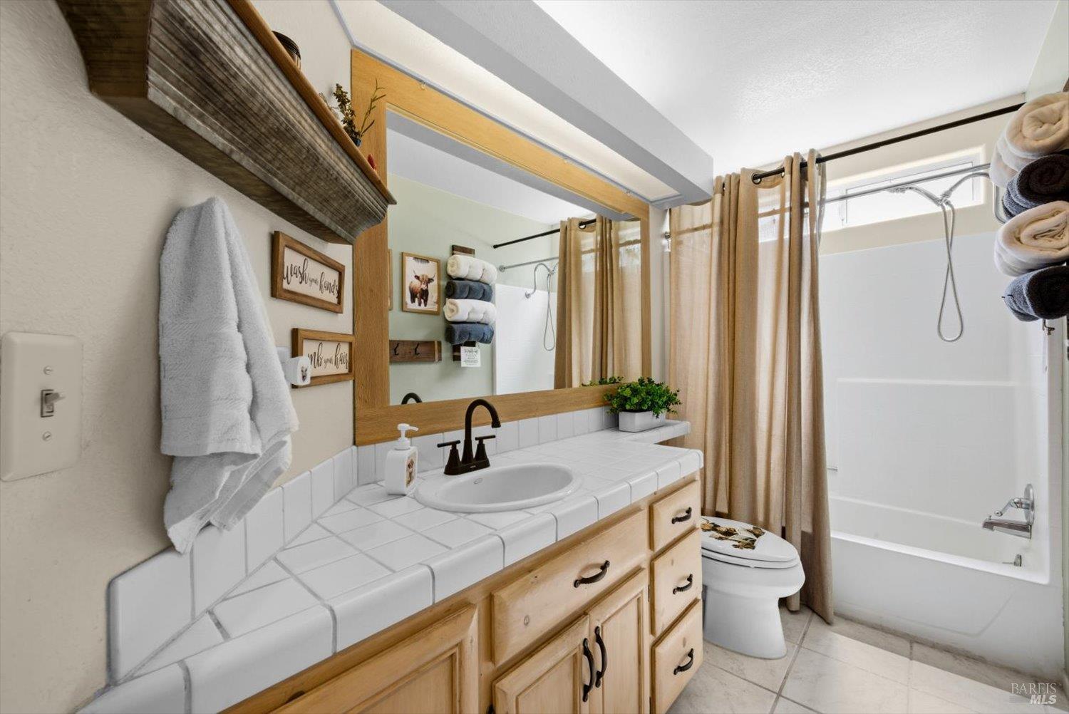 258 Circle Oaks Drive Napa CA 94558