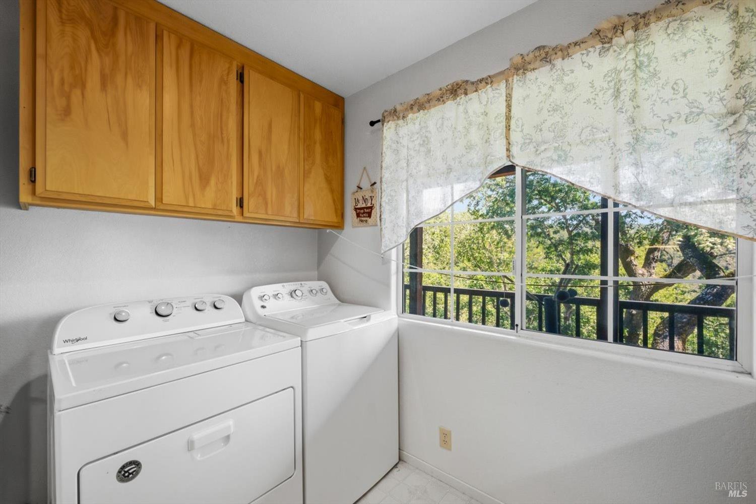 258 Circle Oaks Drive Napa CA 94558
