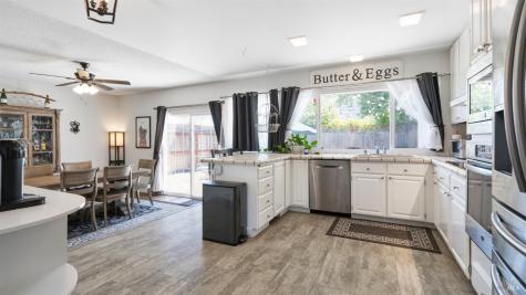 1120 Santa Clara Lane Petaluma CA 94954