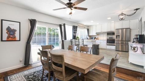 1120 Santa Clara Lane Petaluma CA 94954