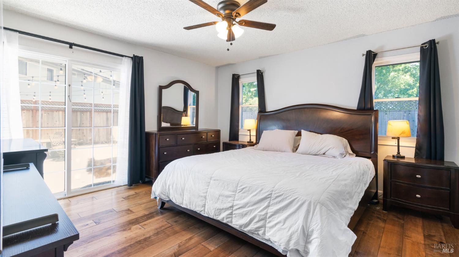 1120 Santa Clara Lane Petaluma CA 94954