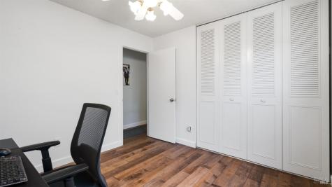 1120 Santa Clara Lane Petaluma CA 94954