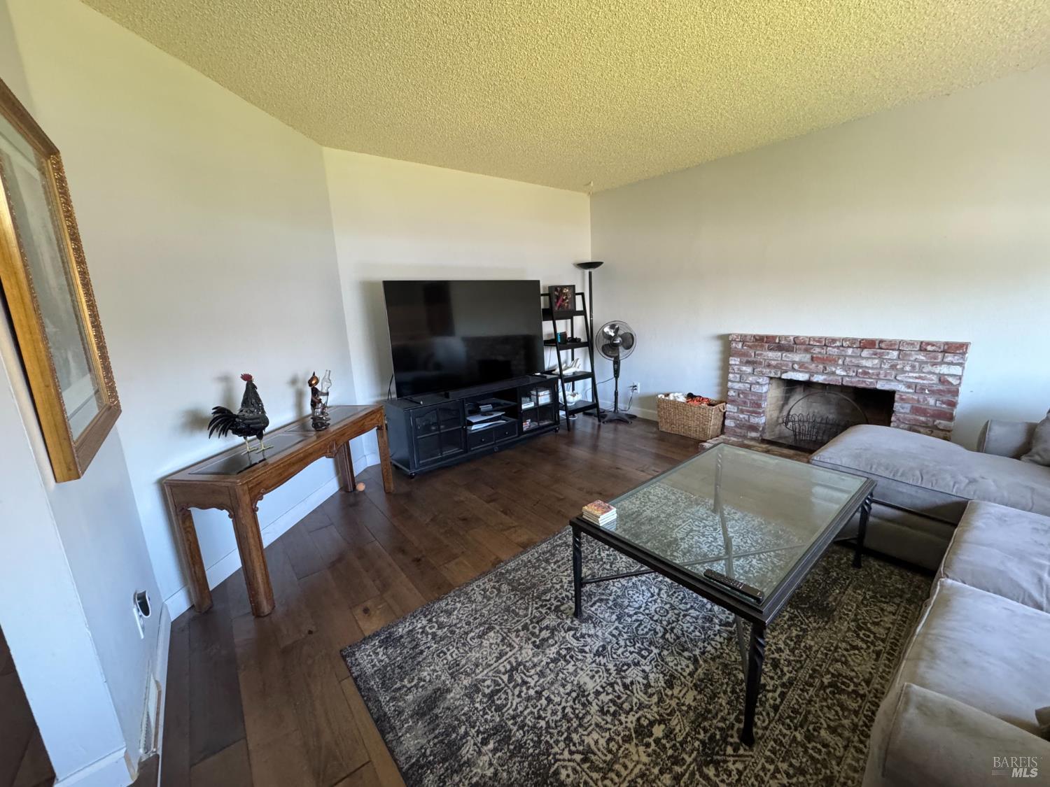 1120 Santa Clara Lane Petaluma CA 94954