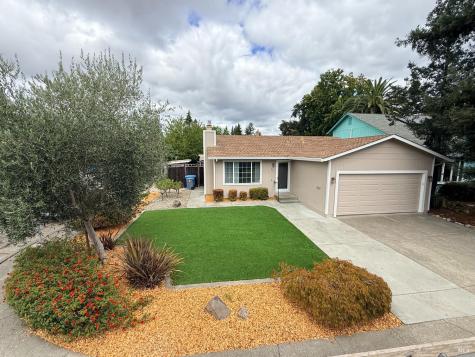 1897 Greeneich Avenue Santa Rosa CA 95401