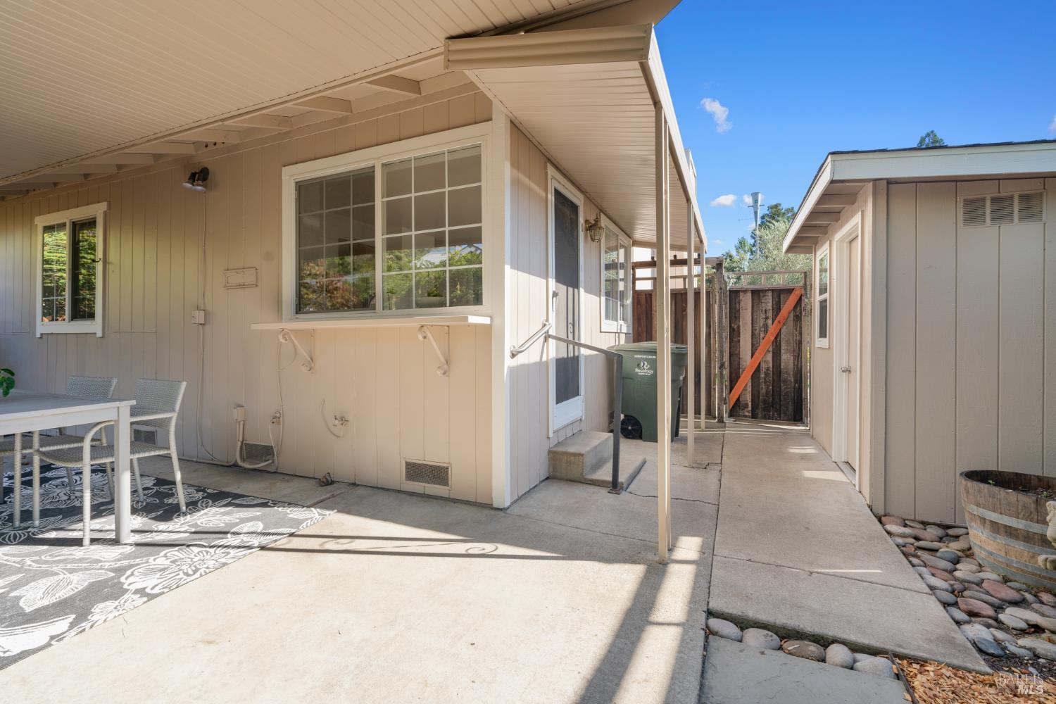 1897 Greeneich Avenue Santa Rosa CA 95401