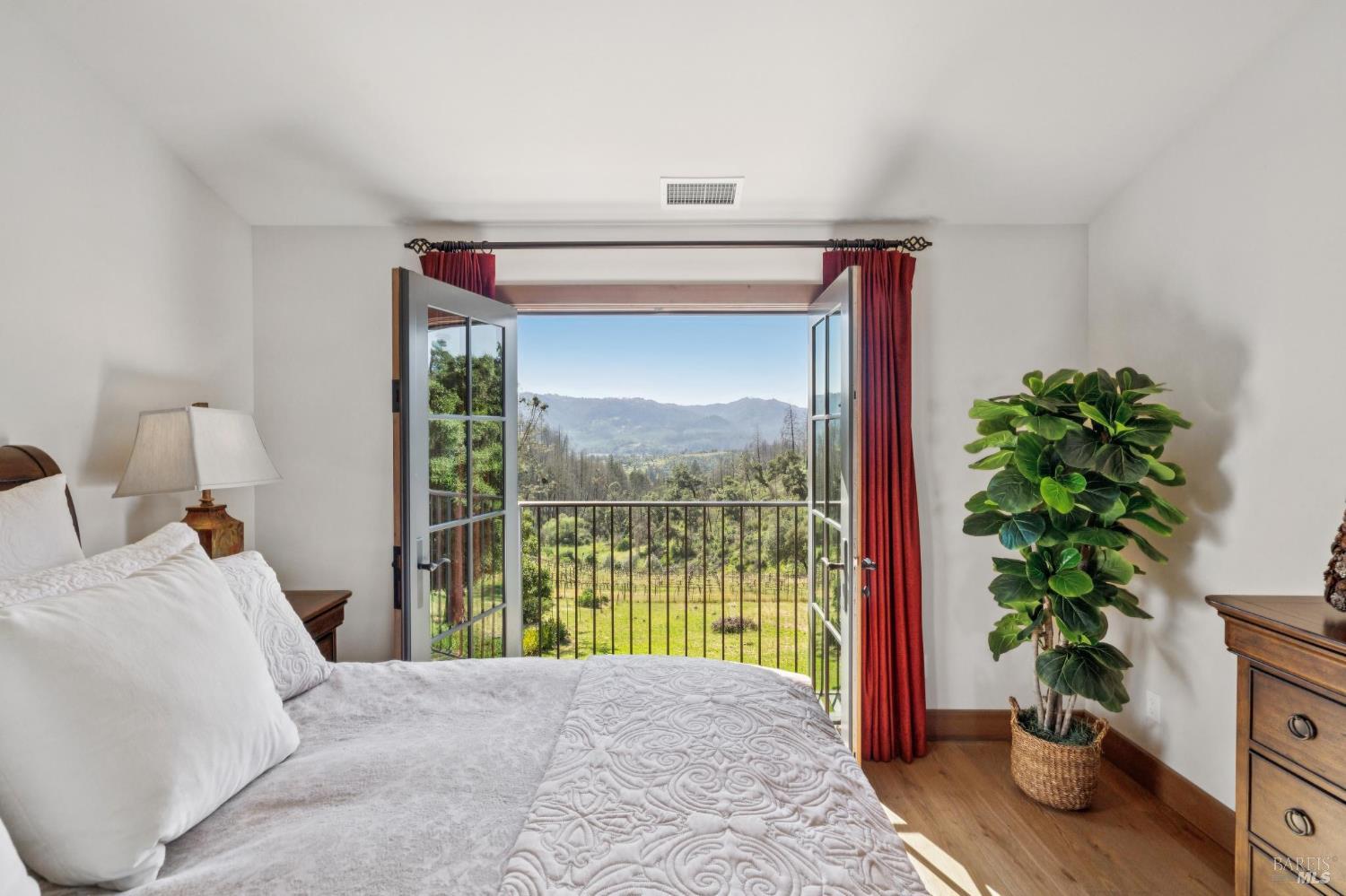 1044 Deer Park Road Deer Park CA 94576