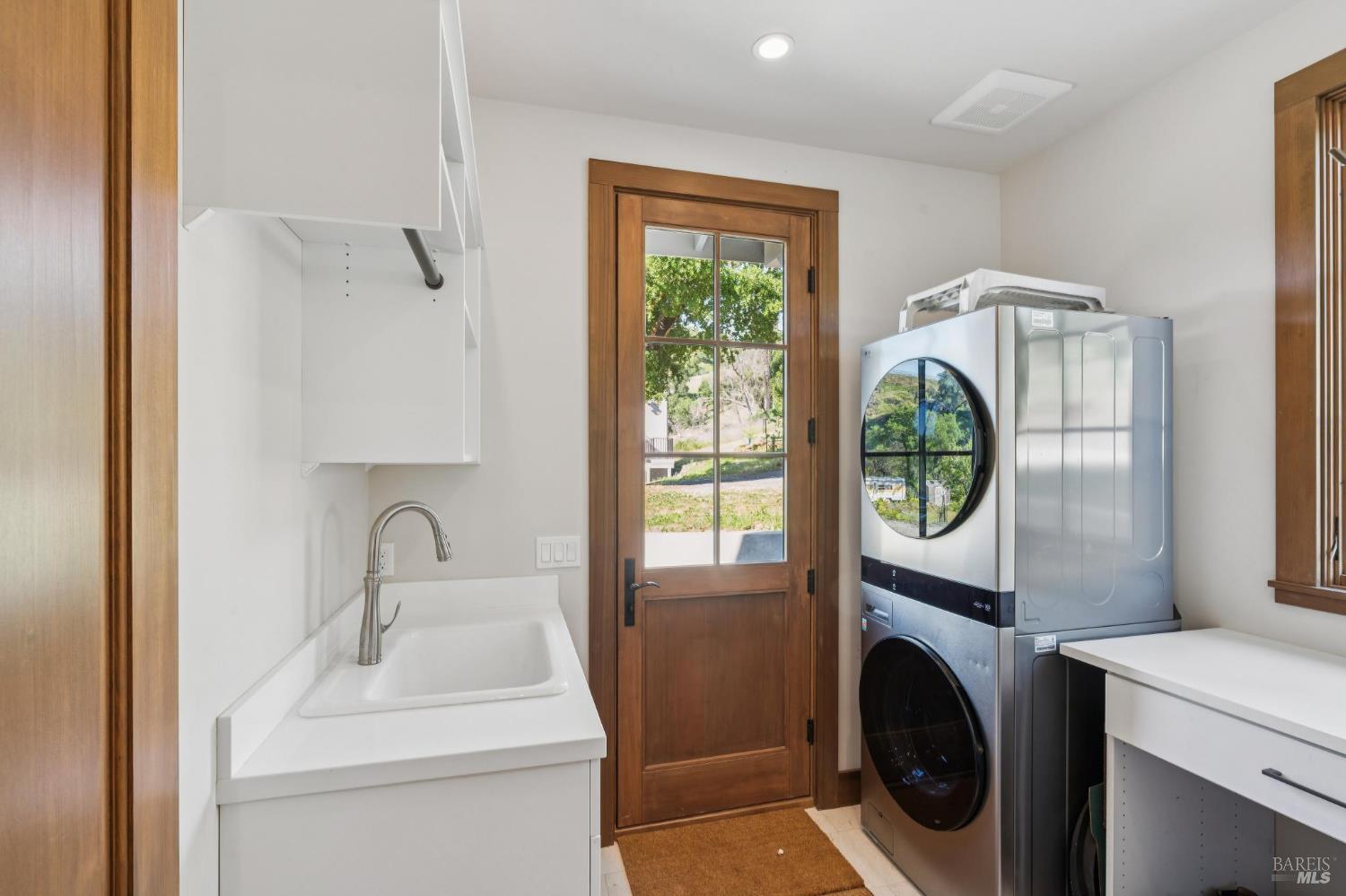 1044 Deer Park Road Deer Park CA 94576
