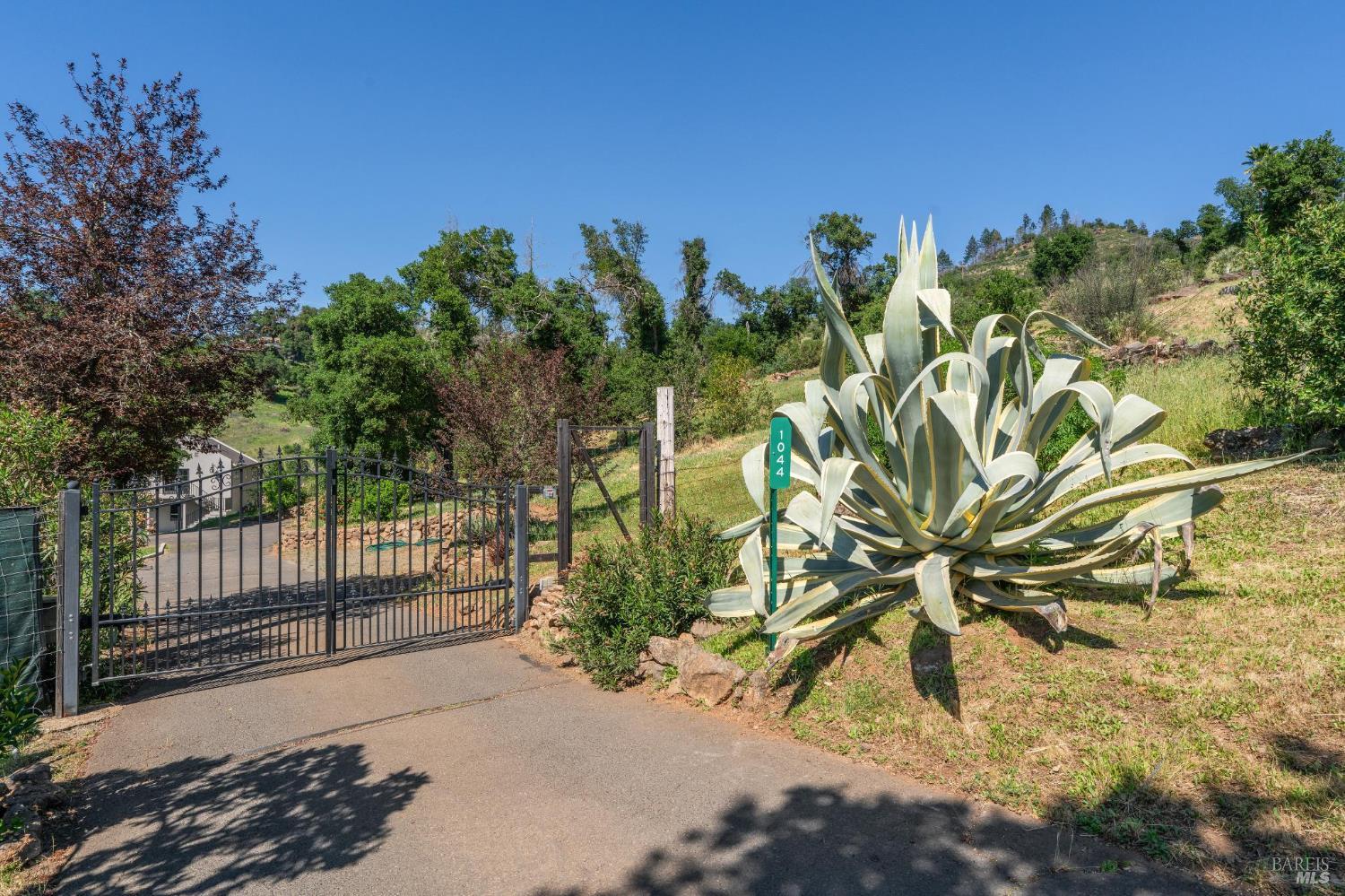 1044 Deer Park Road Deer Park CA 94576