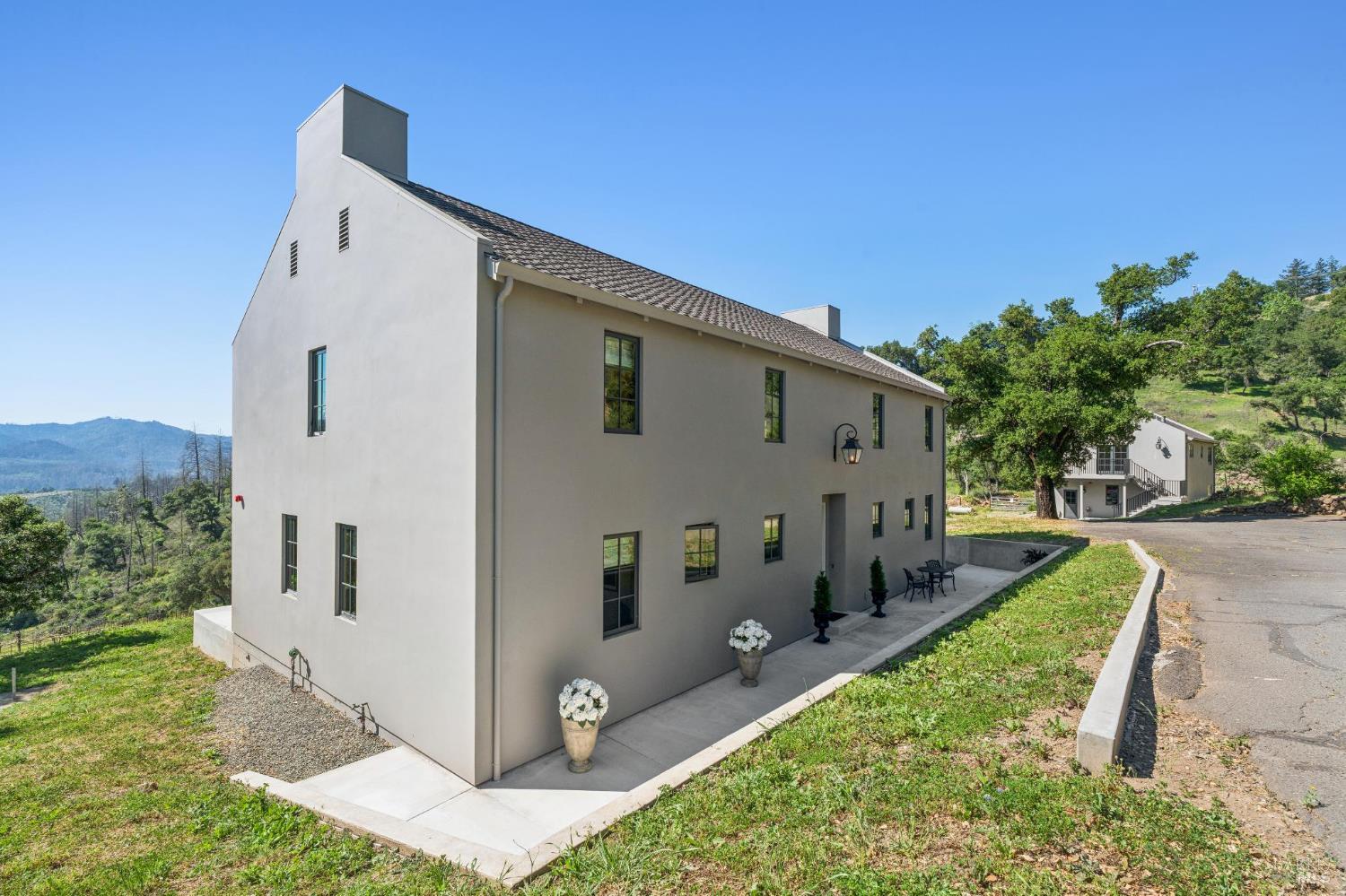 1044 Deer Park Road Deer Park CA 94576