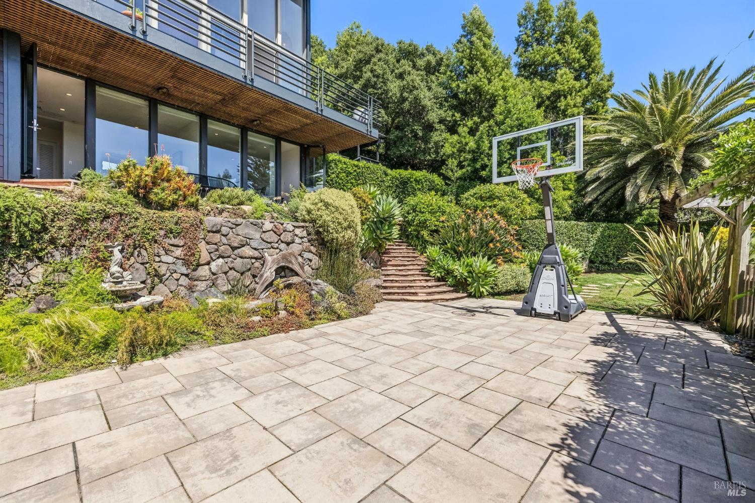 312 Fairhills Drive San Rafael CA 94901