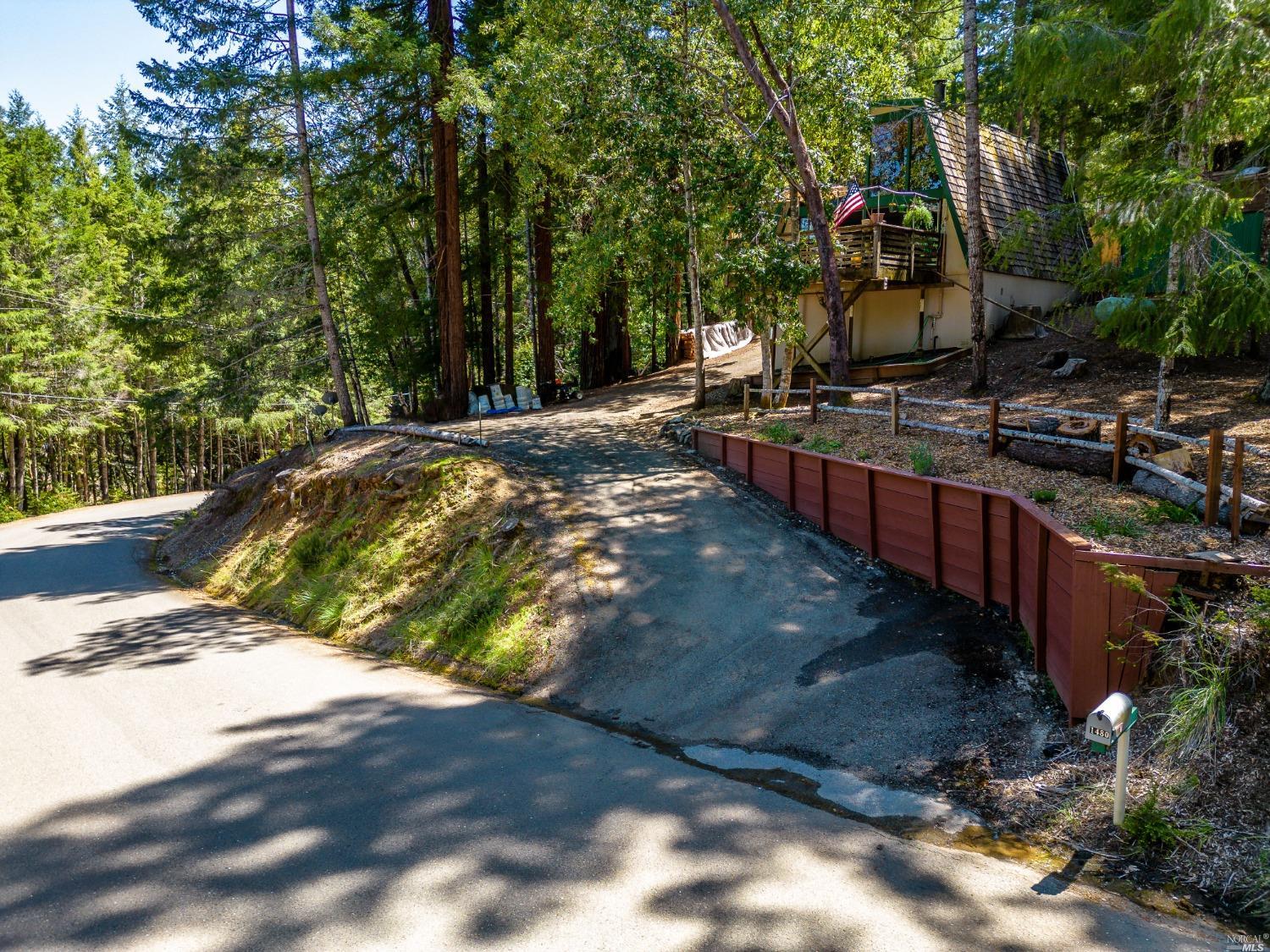 1500 Perch Way Willits CA 95490