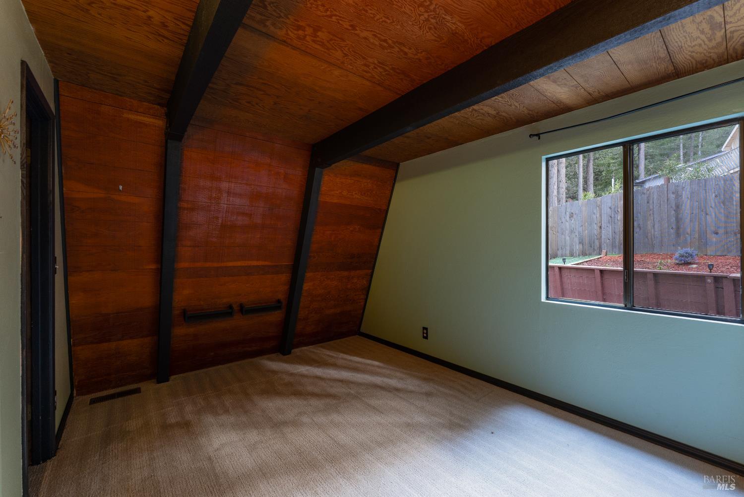 1500 Perch Way Willits CA 95490
