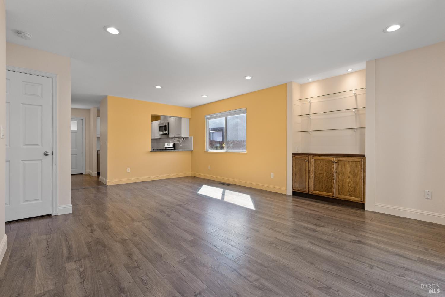 971 Hacienda Circle Rohnert Park CA 94928