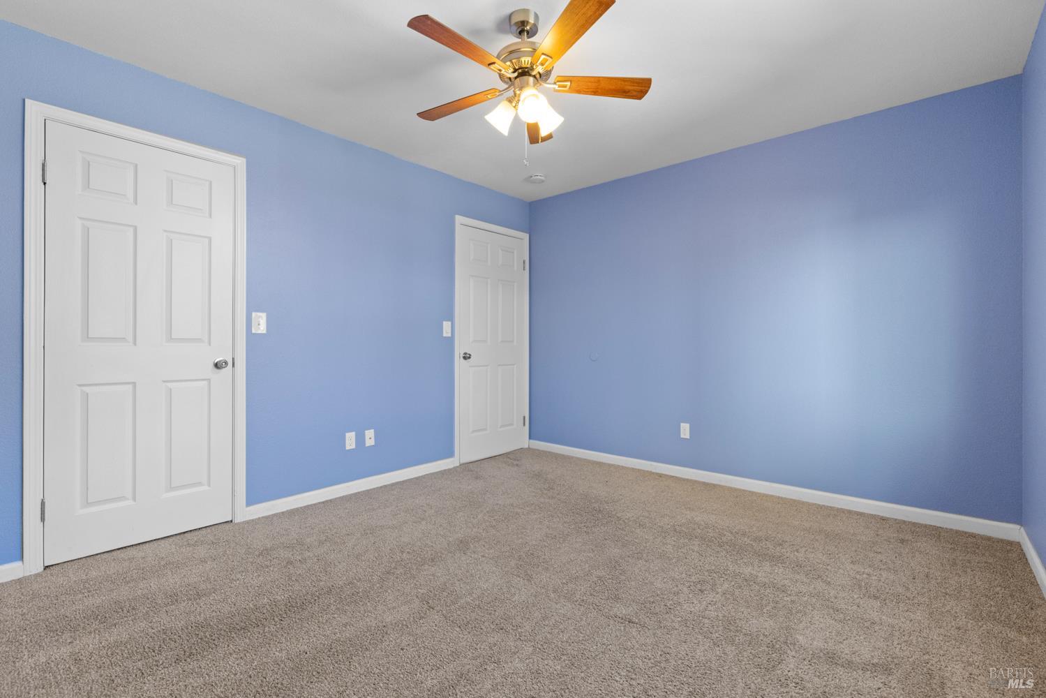 971 Hacienda Circle Rohnert Park CA 94928
