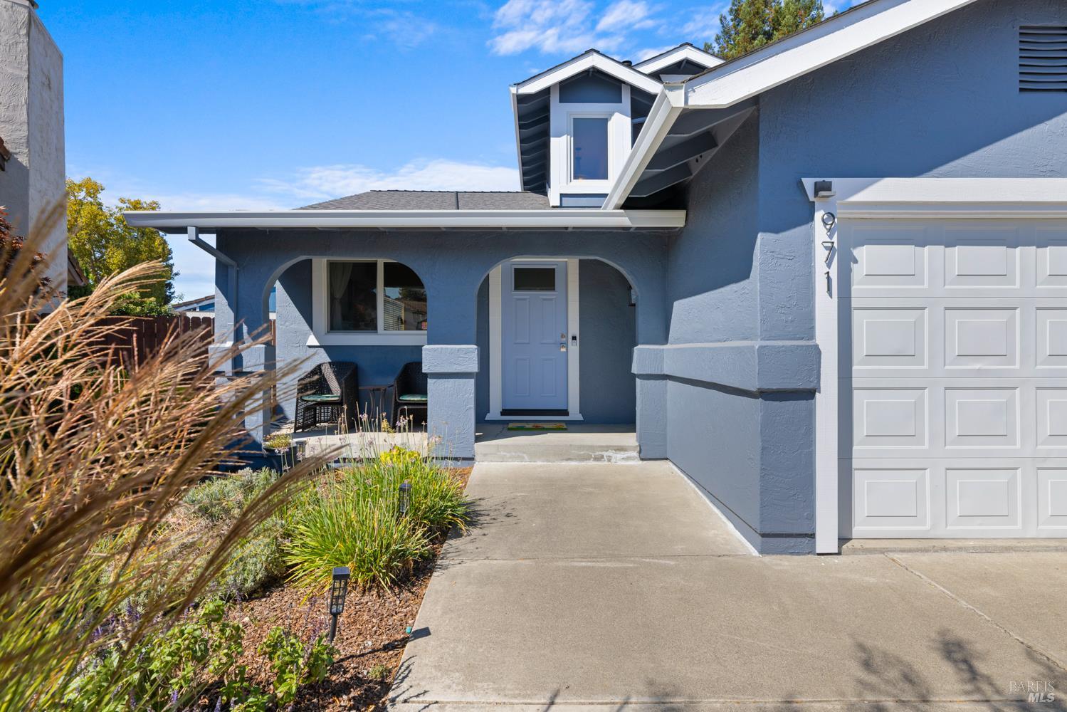 971 Hacienda Circle Rohnert Park CA 94928