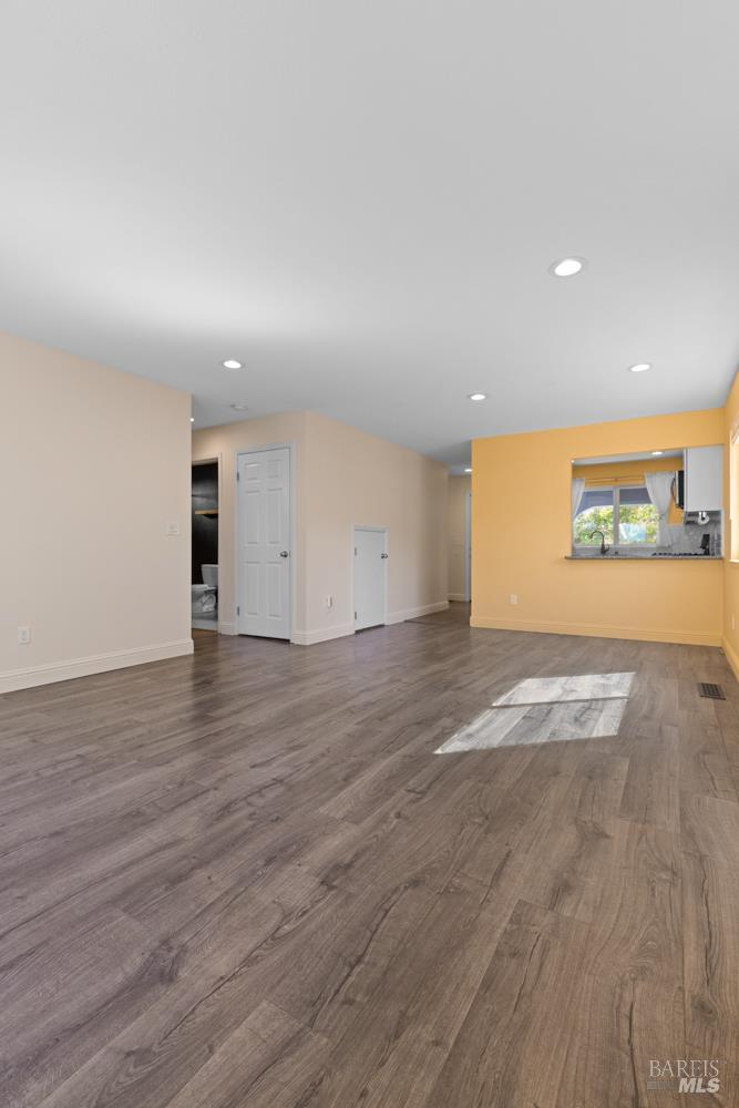 971 Hacienda Circle Rohnert Park CA 94928