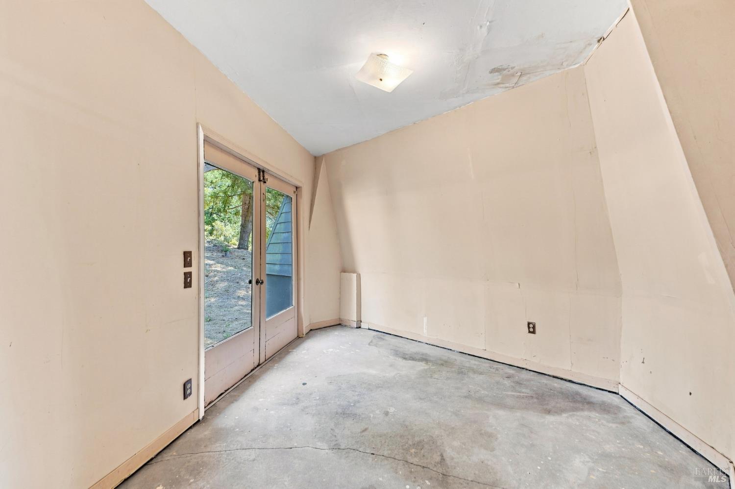 10635 Barnett Valley Road Sebastopol CA 95472