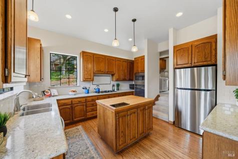 3541 Foxwood Place Santa Rosa CA 95405