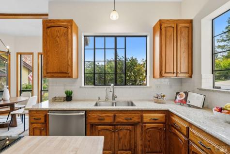 3541 Foxwood Place Santa Rosa CA 95405
