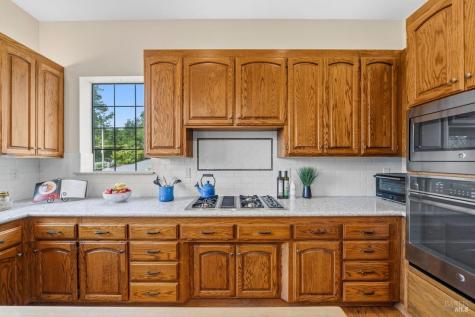 3541 Foxwood Place Santa Rosa CA 95405