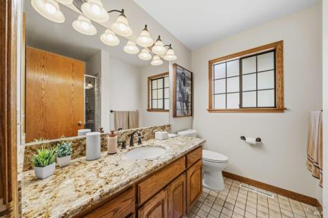 3541 Foxwood Place Santa Rosa CA 95405
