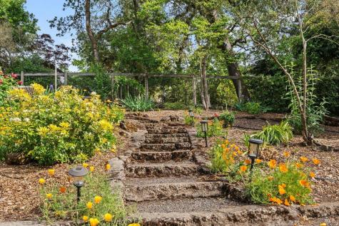 3541 Foxwood Place Santa Rosa CA 95405