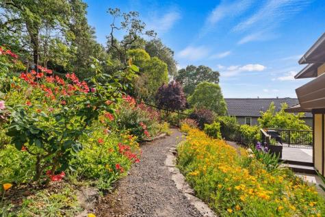 3541 Foxwood Place Santa Rosa CA 95405