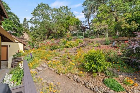 3541 Foxwood Place Santa Rosa CA 95405