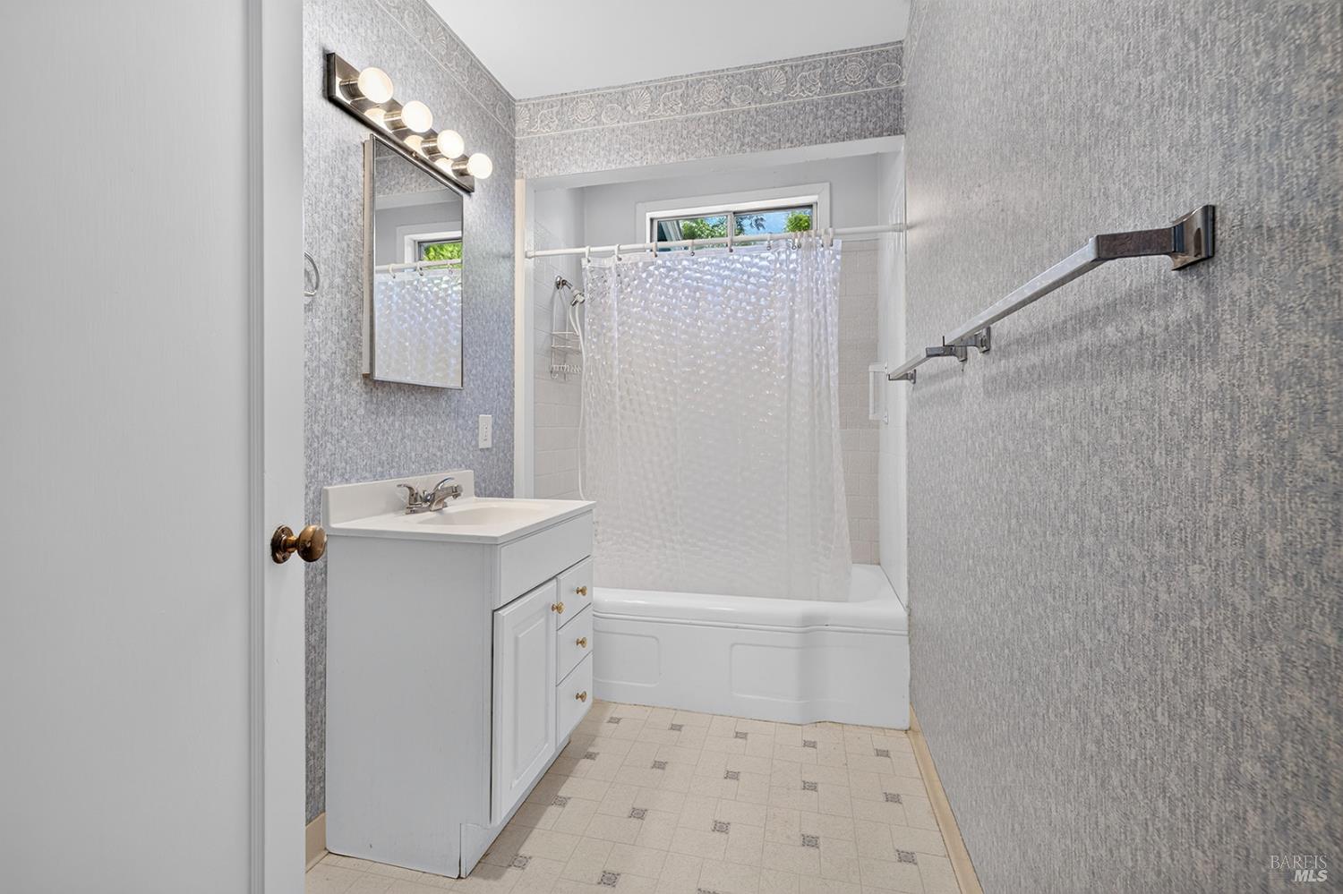 7260 Hayden Avenue Sebastopol CA 95472