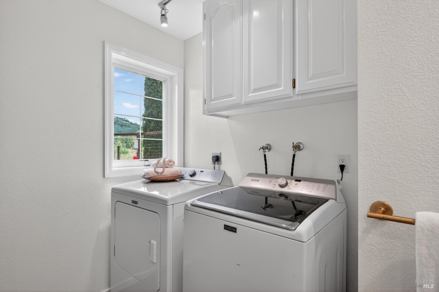 5404 St Helena Road Santa Rosa CA 95404