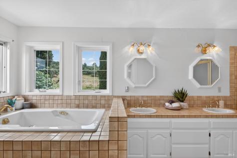 5404 St Helena Road Santa Rosa CA 95404